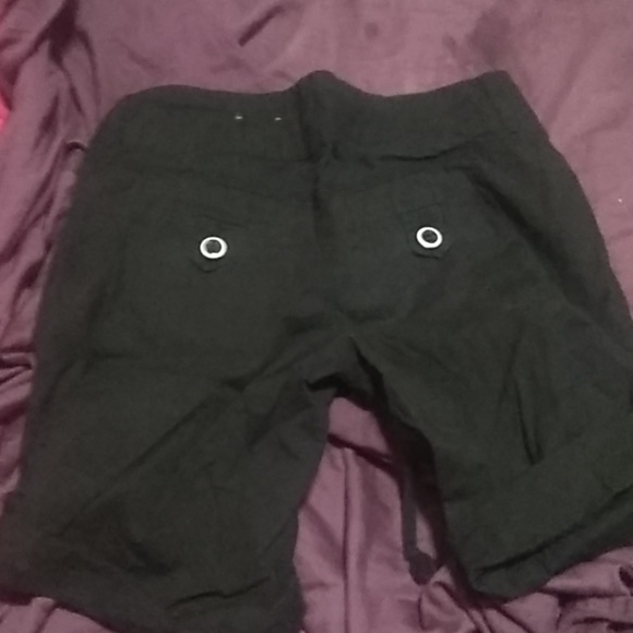 Brand New size 1 Candies long cargo shorts - Picture 3 of 3